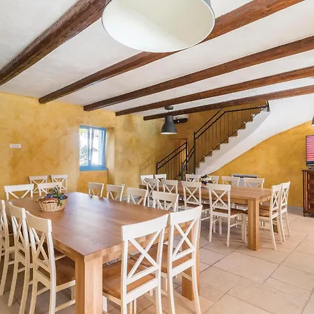 Holiday home 9 Bedroom Lovely In *