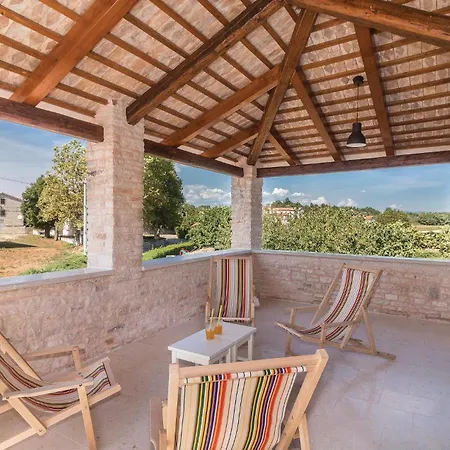 Holiday home 9 Bedroom Lovely In *